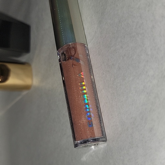 LIPSTICK BUNDLE - Picture 2 of 4